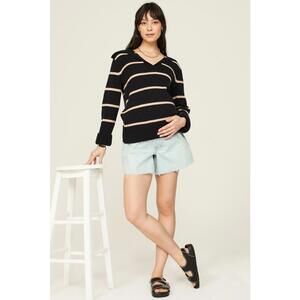 Madewell Blue Maternity Side-Panel Jean Shorts Size 30 with Small Hole